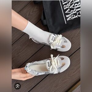 Stylish MinMin Slip on Sneakers Size 7 NWOT